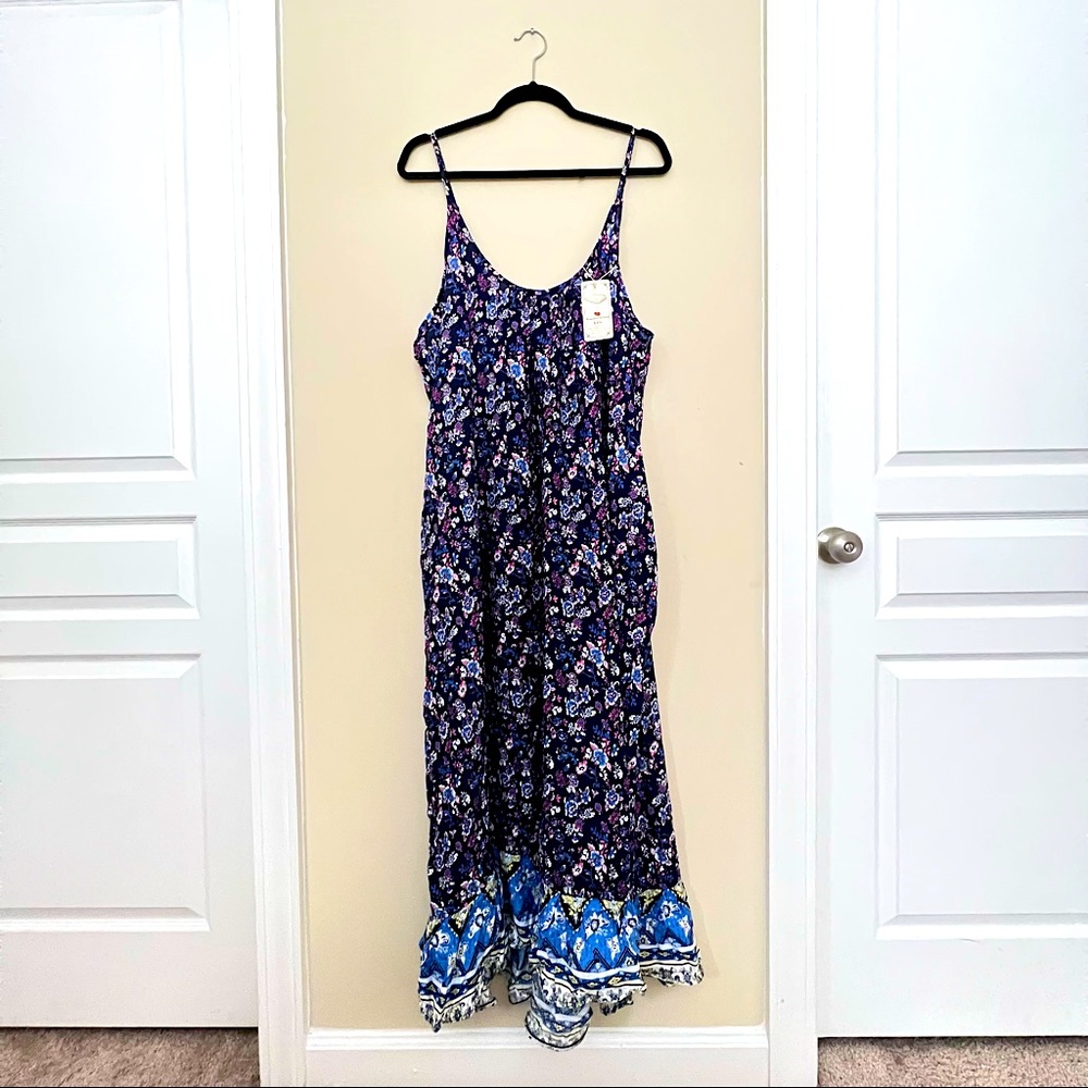 NWT spaghetti-strap loose maxi dress (floral print)